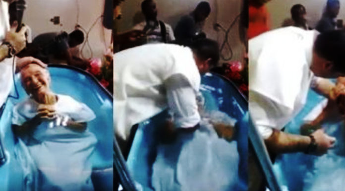 Anciana de 98 años se Bautiza y esto revoluciona las Redes Sociales (VIDEO)