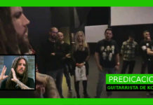 El guitarrista de Korn evangeliza a los fans de la banda en el show en Brasil