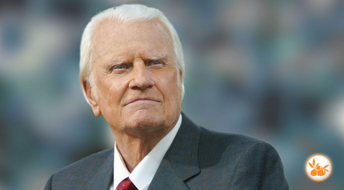 Billy Graham entrega un mensaje especial para los creyentes en sus 99 años