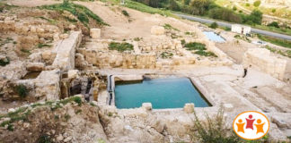 Arqueólogos hallan la piscina donde el eunuco etíope fue bautizado por Felipe