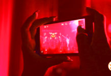 Profesor cristiano demuestra que los celulares son una señal del inicio del fin del mundo