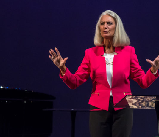 «Jesús está a las puertas», alerta la hija de Billy Graham por revelación de Dios