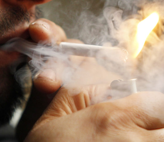 ¿Fumar es pecado? Teólogo responde según la Biblia